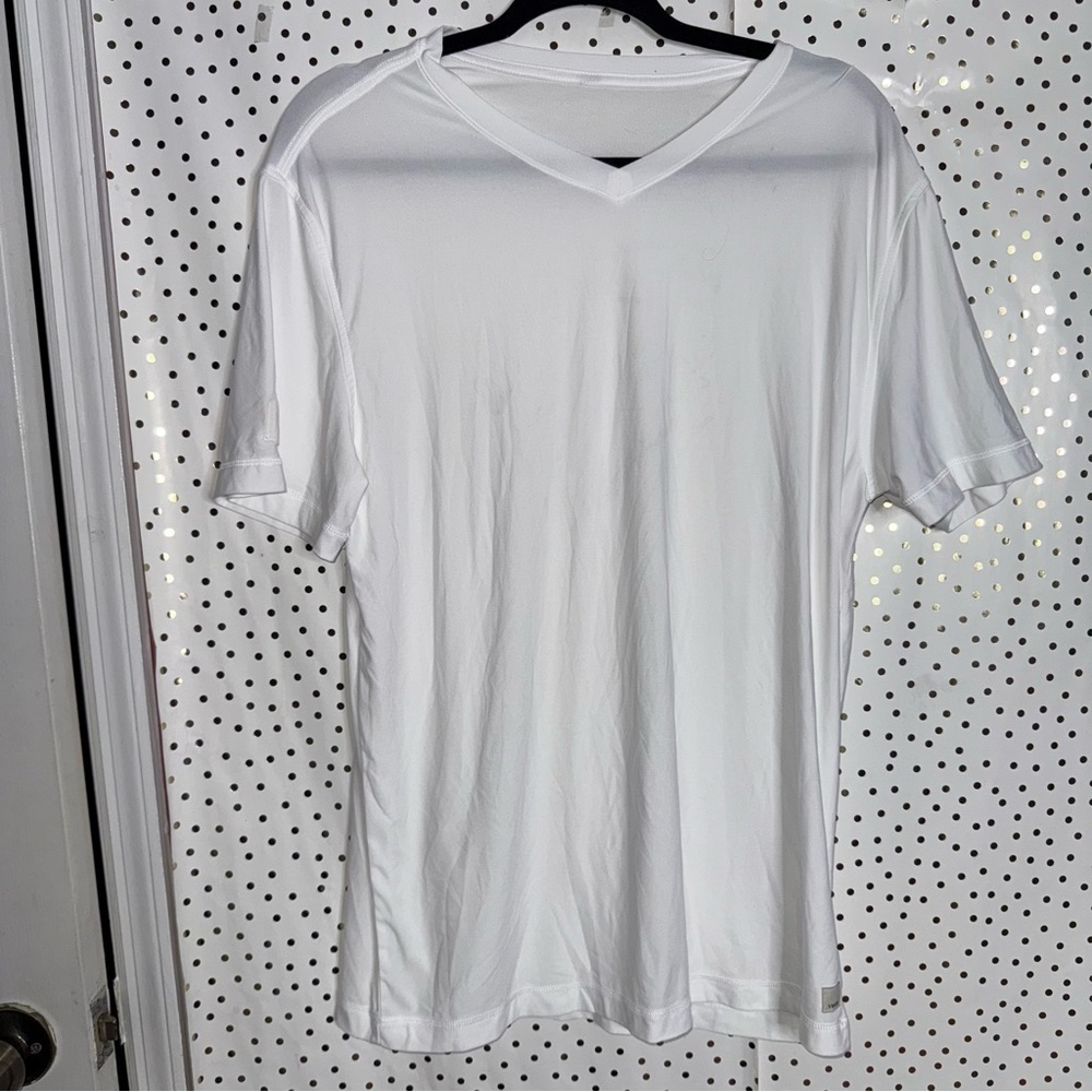 Vuori Classic White V-Neck T-Shirt